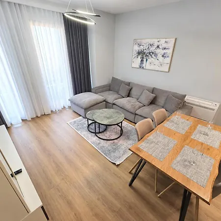 Amara Apartment